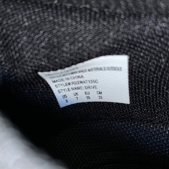 Rival slip on sneakers size 9 - Picture 3 of 5